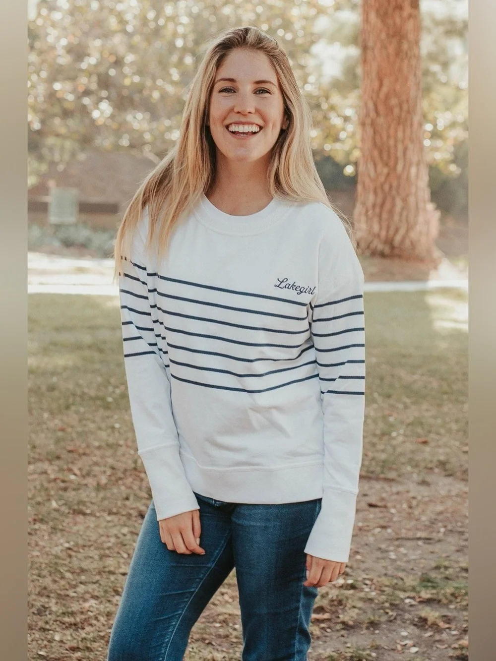 Lake Girl French Terry Stripe Crew Neck Navy Blue / White Small